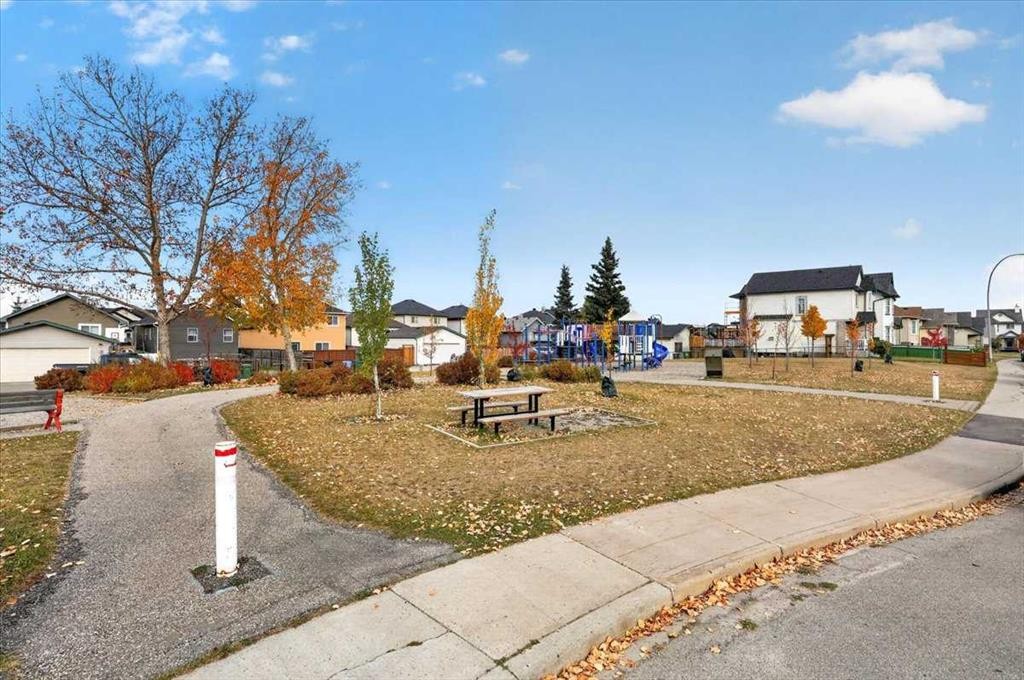 26 Saddlemead Way Ne, Calgary, AB