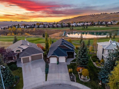 118 Gleneagles View  Cochrane, AB T4C 1P3