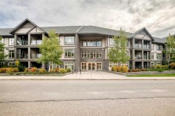 216-45 Aspenmont Heights SW Calgary, AB T3H 0E6