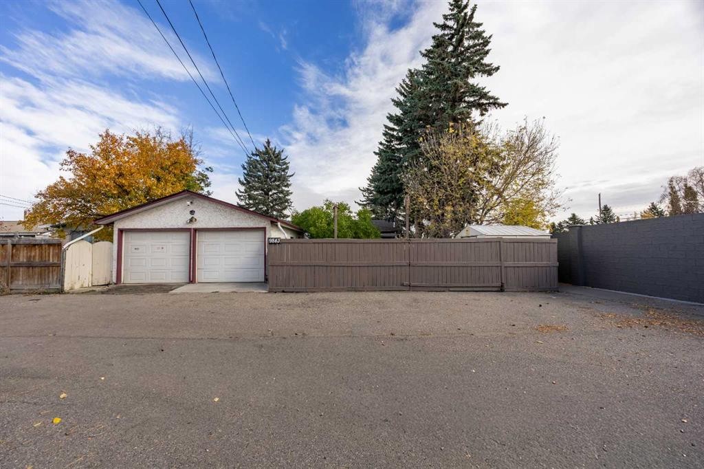 9843 Auburn Road Se, Calgary, AB