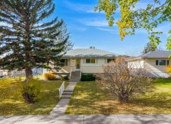 5607 Buckthorn Road NW Calgary, AB T2K 2Y6