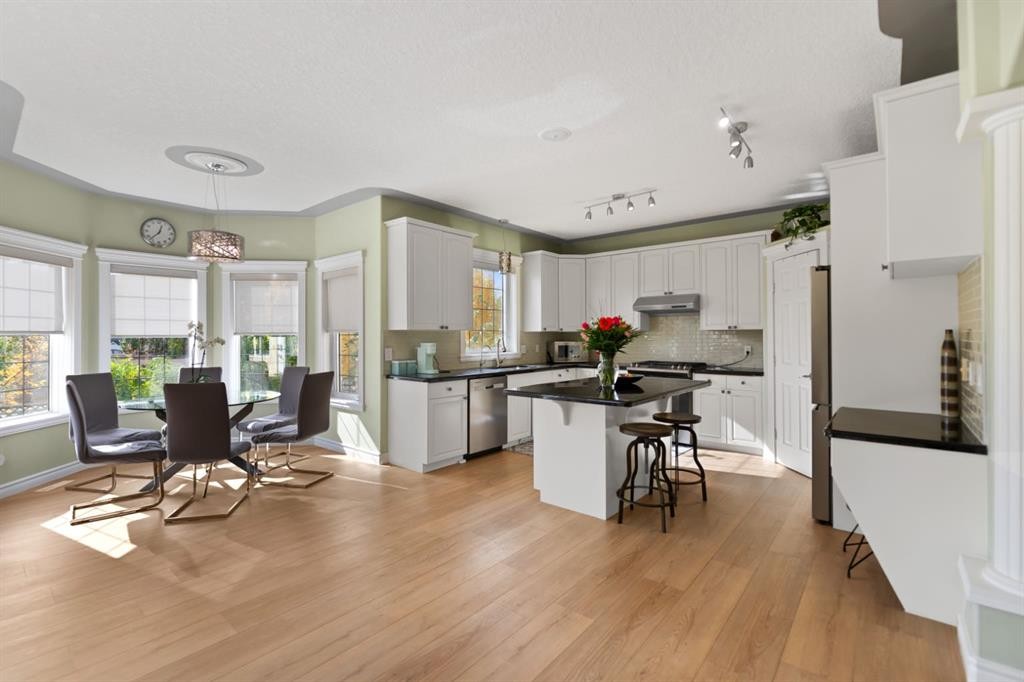 63 West Cedar Rise Sw, Calgary, AB