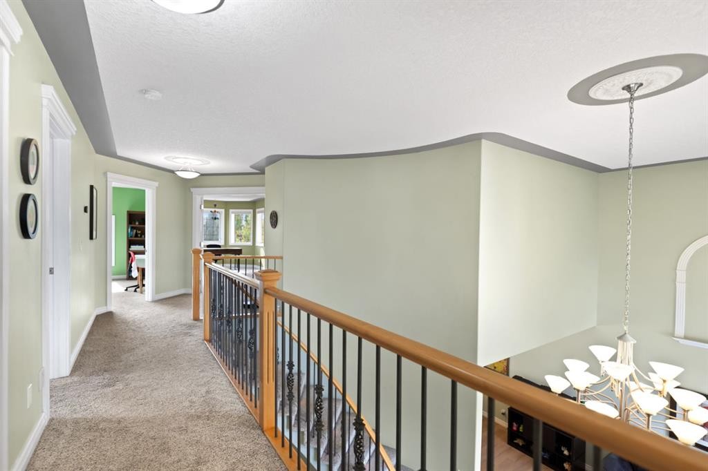 63 West Cedar Rise Sw, Calgary, AB