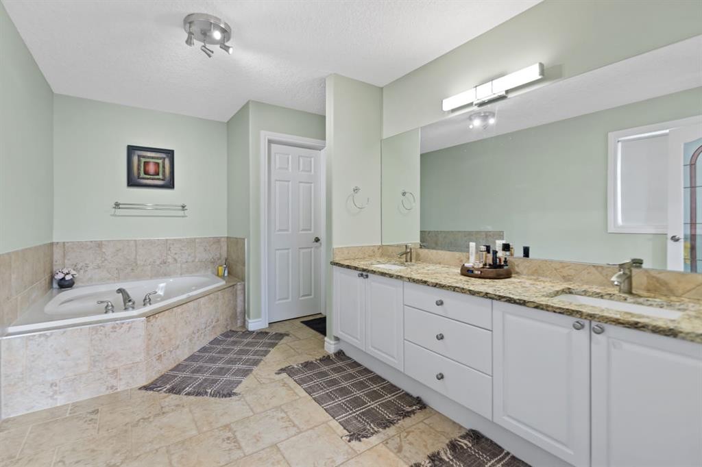 63 West Cedar Rise Sw, Calgary, AB