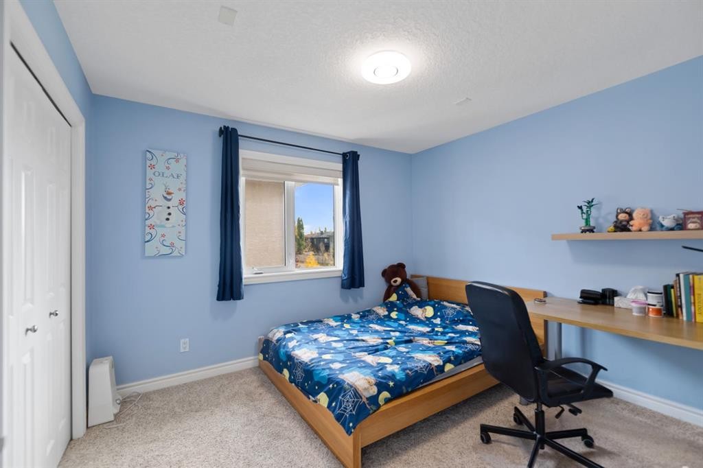 63 West Cedar Rise Sw, Calgary, AB