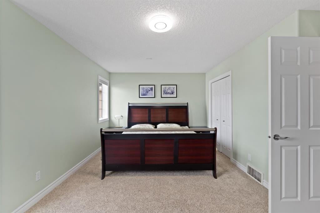 63 West Cedar Rise Sw, Calgary, AB