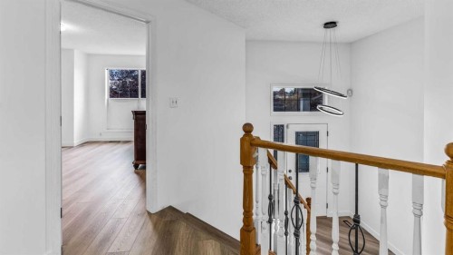 34 Prestwick Landing Se, Calgary, AB 