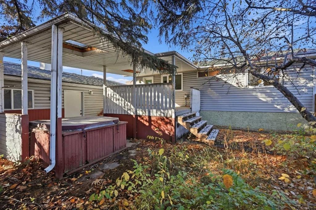 556 Lysander Drive Se, Calgary, AB