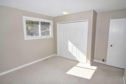 248 Bracewood Road Sw, Calgary, AB 