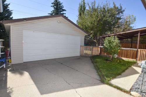 248 Bracewood Road Sw, Calgary, AB 