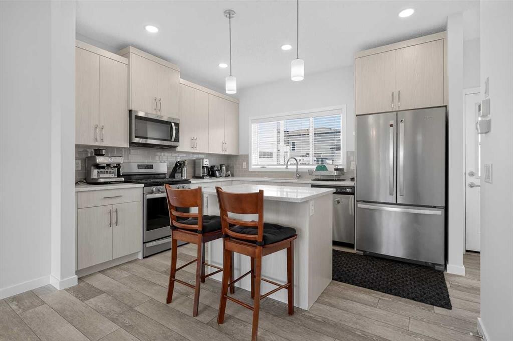 60 Walcrest Gate Se, Calgary, AB