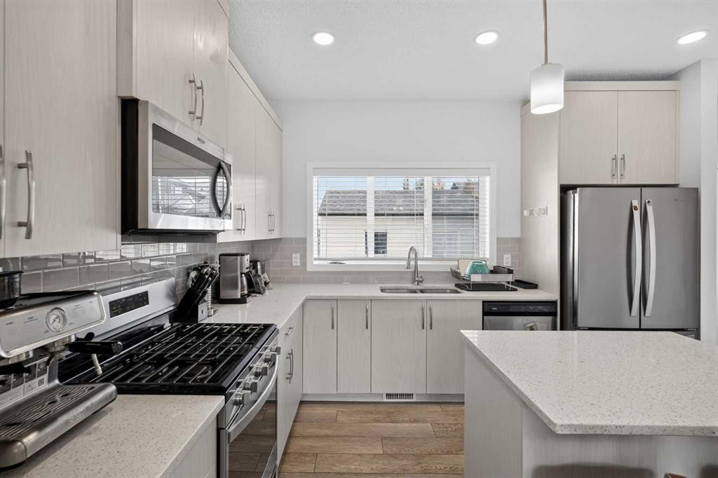 60 Walcrest Gate Se, Calgary, AB