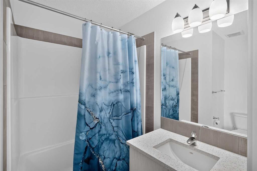 60 Walcrest Gate Se, Calgary, AB