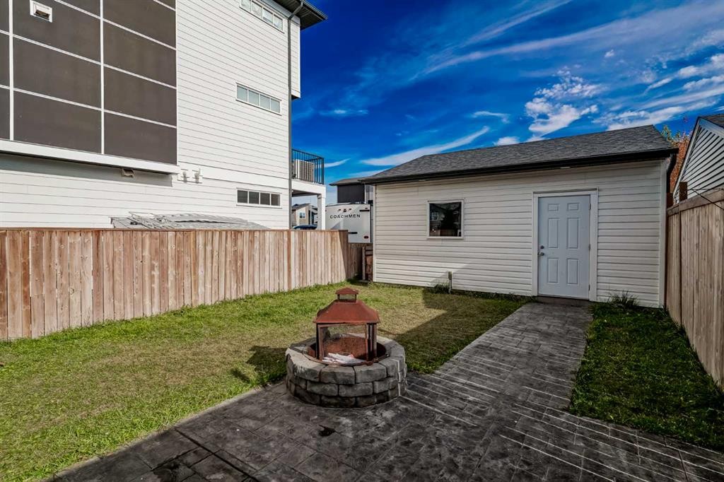 60 Walcrest Gate Se, Calgary, AB