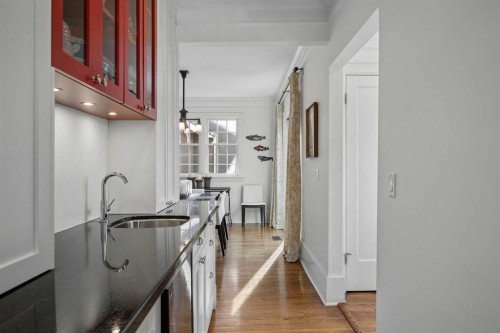 3015 2 Street Sw, Calgary, AB 