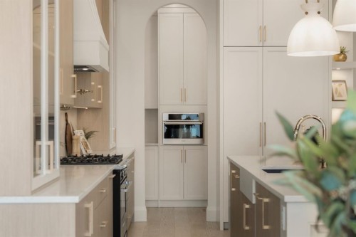 627 16 Street Nw, Calgary, AB 