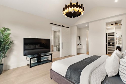 627 16 Street Nw, Calgary, AB 
