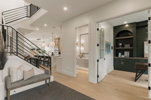 627 16 Street Nw, Calgary, AB 