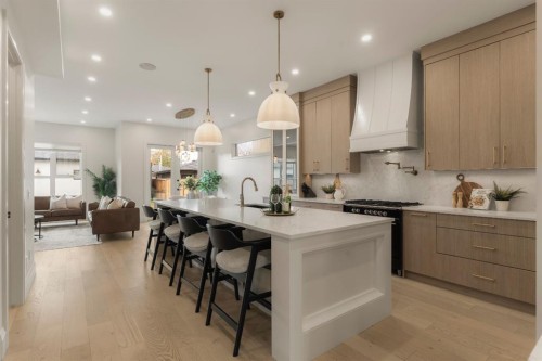627 16 Street Nw, Calgary, AB 