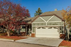 107 Coach Side Terrace SW Calgary, AB T3H 2T3