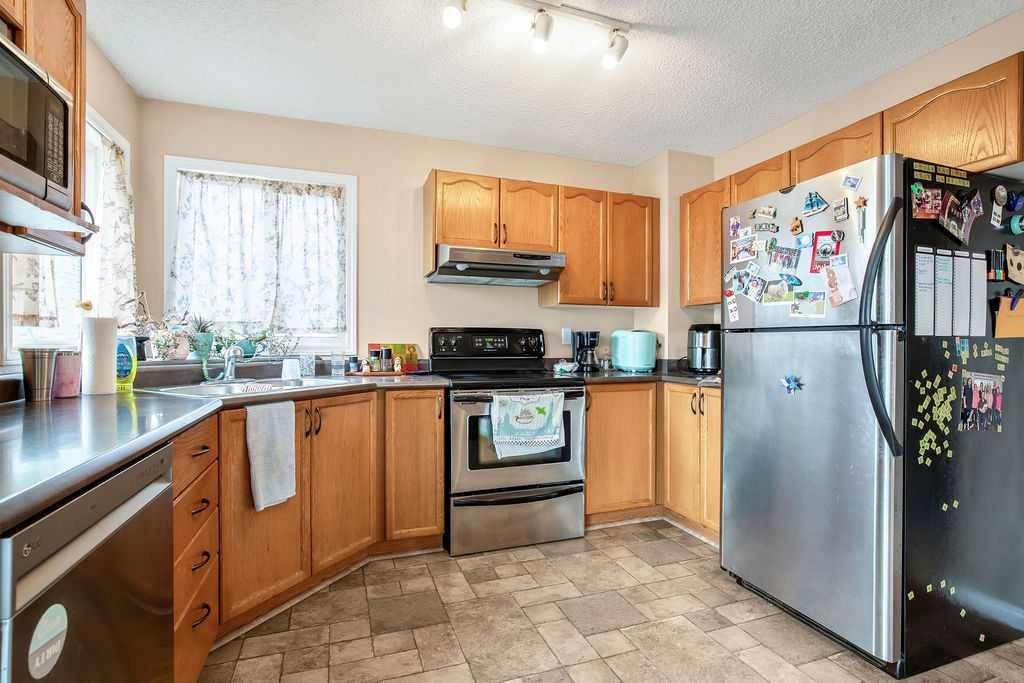 237 Mt Aberdeen Circle Se, Calgary, AB