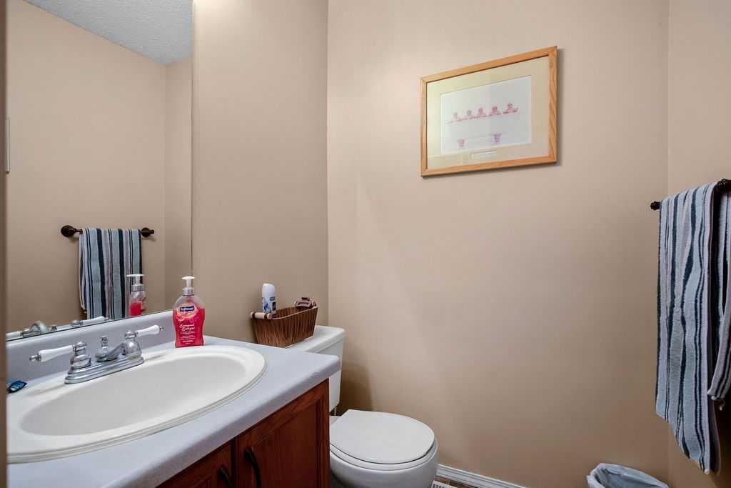 237 Mt Aberdeen Circle Se, Calgary, AB