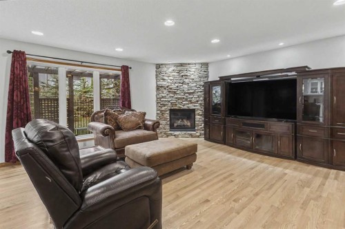 28 Edenstone Way Nw, Calgary, AB 