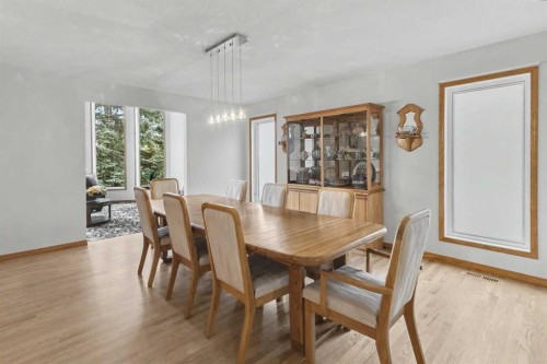 28 Edenstone Way Nw, Calgary, AB 