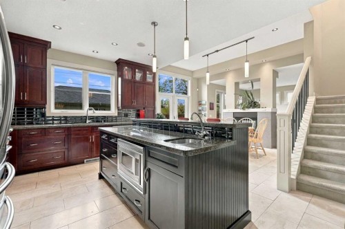 1727 Westmount Road Nw, Calgary, AB 