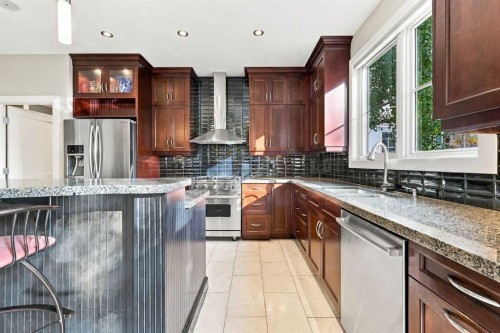 1727 Westmount Road Nw, Calgary, AB 