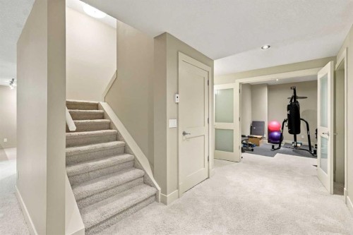 1727 Westmount Road Nw, Calgary, AB 