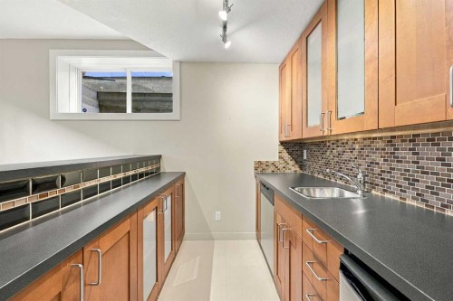 1727 Westmount Road Nw, Calgary, AB 