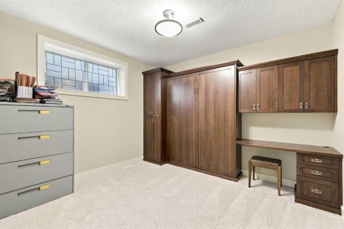 1727 Westmount Road Nw, Calgary, AB 