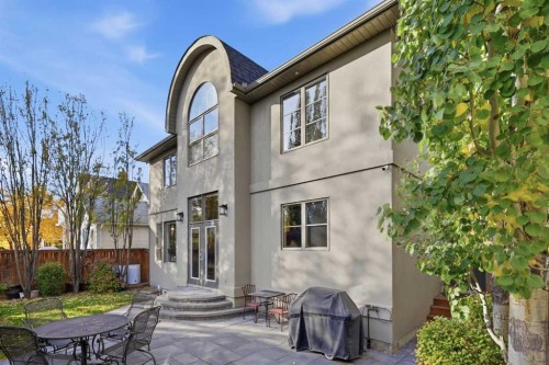 1727 Westmount Road Nw, Calgary, AB 