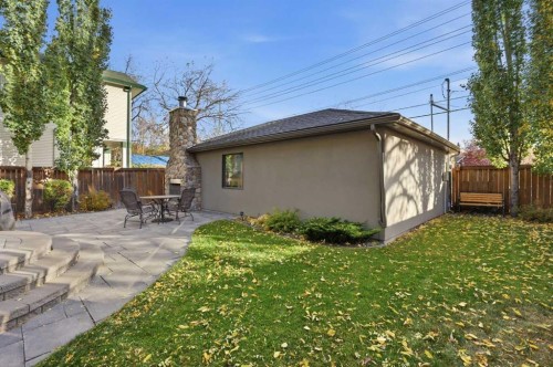 1727 Westmount Road Nw, Calgary, AB 