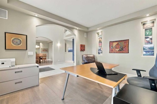 1727 Westmount Road Nw, Calgary, AB 