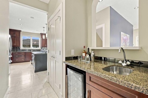 1727 Westmount Road Nw, Calgary, AB 