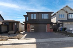 141 Creekstone Hill SW Calgary, AB T2X 5G6