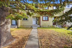 6624 Huntsbay Road NW Calgary, AB T2K 4R3