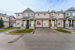 4604-111 Tarawood Lane NE Calgary, AB T3J 0H1