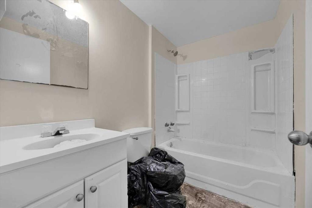 32 Whitman Crescent Ne, Calgary, AB