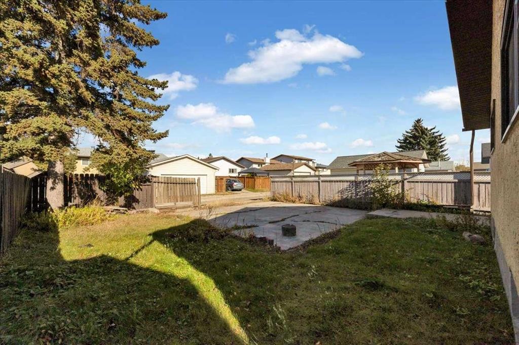 32 Whitman Crescent Ne, Calgary, AB