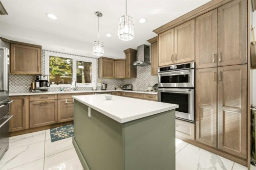 340 Pump Hill Gardens Sw, Calgary, AB 