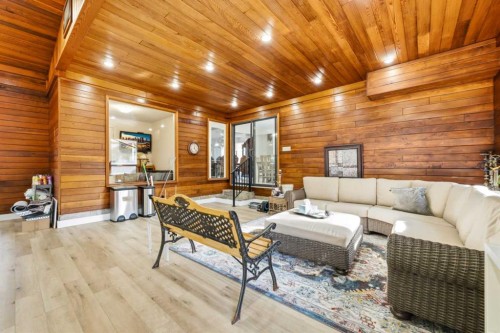 340 Pump Hill Gardens Sw, Calgary, AB 
