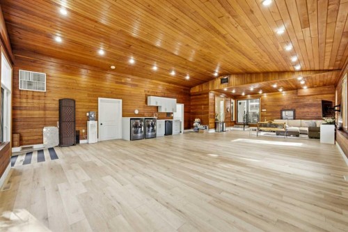 340 Pump Hill Gardens Sw, Calgary, AB 