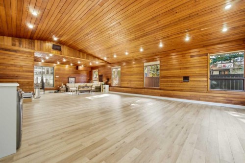 340 Pump Hill Gardens Sw, Calgary, AB 