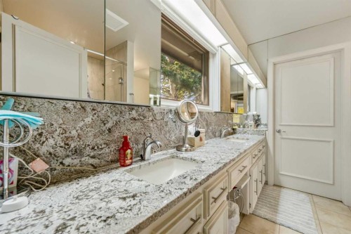 340 Pump Hill Gardens Sw, Calgary, AB 