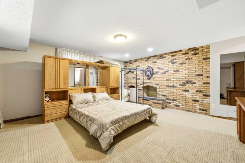 340 Pump Hill Gardens Sw, Calgary, AB 