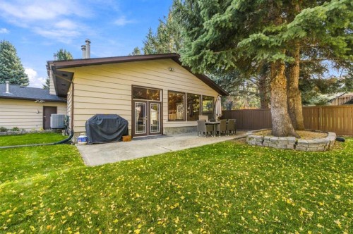 340 Pump Hill Gardens Sw, Calgary, AB 