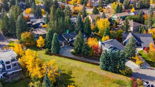 340 Pump Hill Gardens Sw, Calgary, AB 
